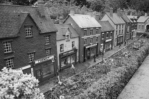 history of Bondville Model Village
